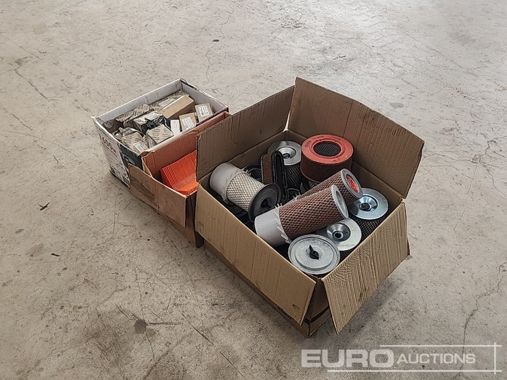 Box of Filters (3 of) - Equipo de taller: foto 1 Box of Filters (3 of) - Equipo de taller: foto 1