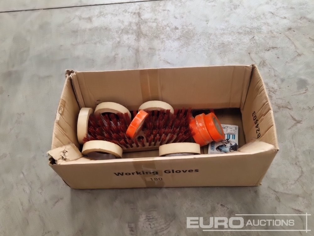 Box of Makita Jigsaw Blades, Brush Head, Masking Tape, Insulating Tape - Equipo de taller: foto 4 Box of Makita Jigsaw Blades, Brush Head, Masking Tape, Insulating Tape - Equipo de taller: foto 4