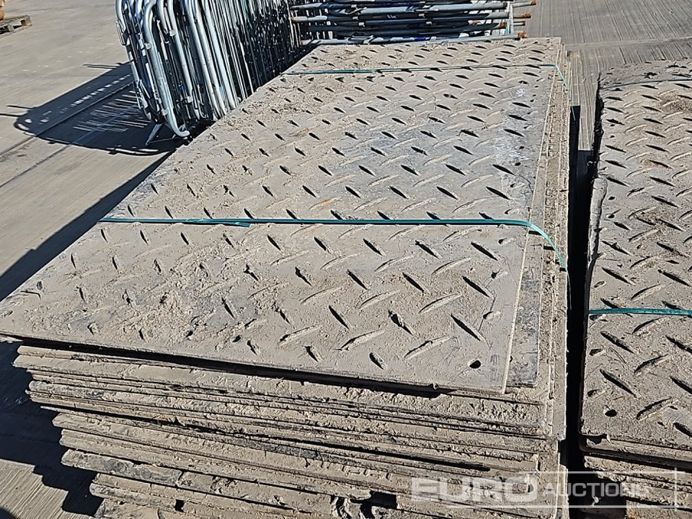 Equipo de construcción Bundle of Rubber Mats (3 of), Metal Pedestrian Fencing (2 of), Plastic Pedestrian Fencing (4 of): foto 8