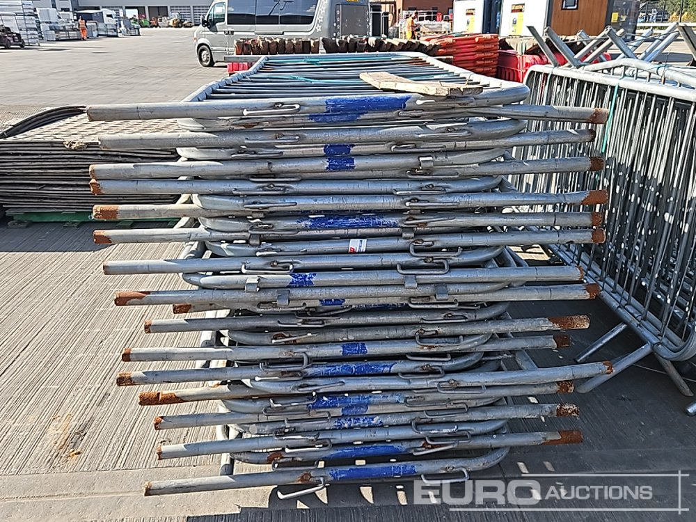 Equipo de construcción Bundle of Rubber Mats (3 of), Metal Pedestrian Fencing (2 of), Plastic Pedestrian Fencing (4 of): foto 10