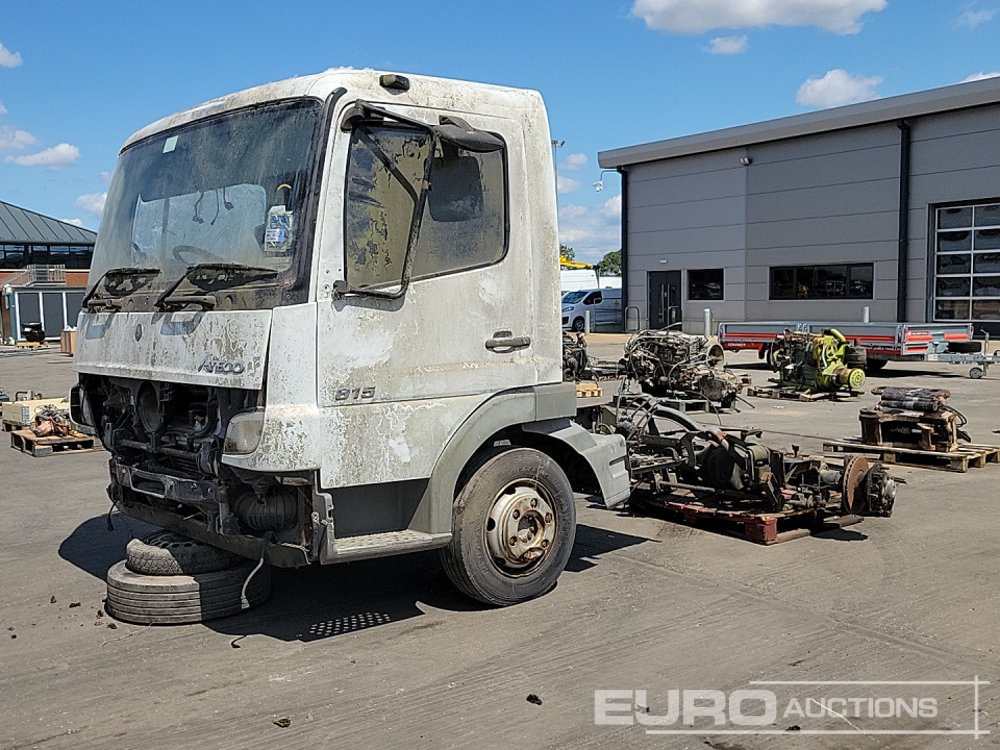 Chassis Cab Cut Off, Pallet of Spare Parts - Cabina para Camión: foto 1 Chassis Cab Cut Off, Pallet of Spare Parts - Cabina para Camión: foto 1
