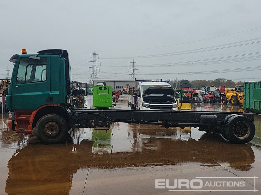 DAF CF65.220 - Camión chasis: foto 2 DAF CF65.220 - Camión chasis: foto 2