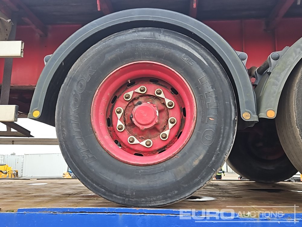 Semirremolque plataforma/ Caja abierta Dennison Trailers Tri Axle Extendable Flat Bed Trailer: foto 15