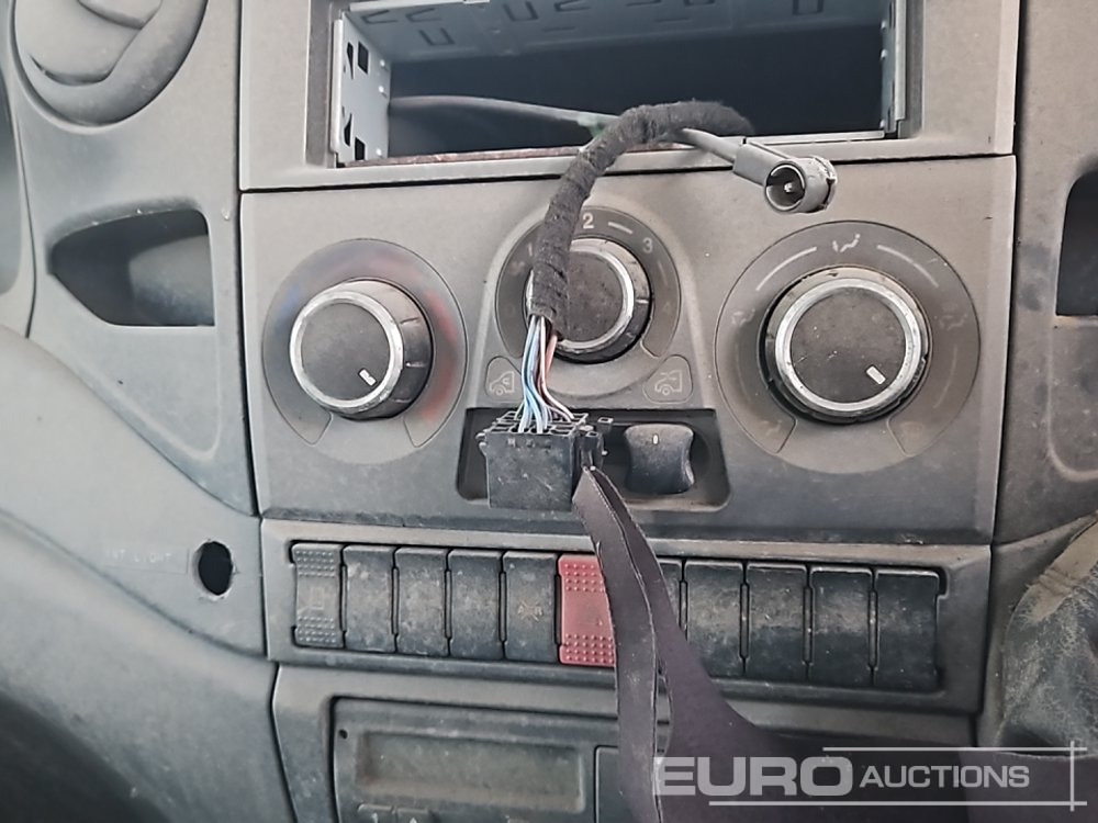 Furgoneta 2012 Iveco 70C17: foto 32