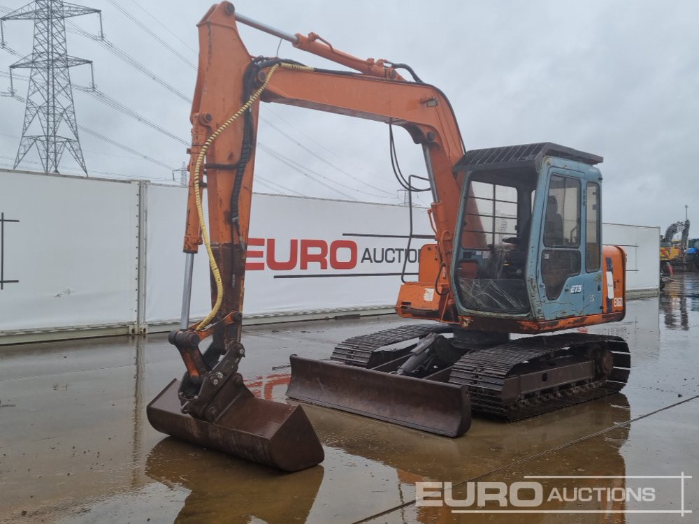 Hitachi EX60 - Miniexcavadora: foto 1 Hitachi EX60 - Miniexcavadora: foto 1