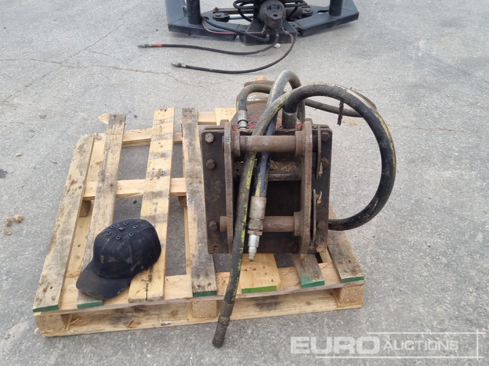 Hydraulic Breaker 45mm Pin to suit 4-6 Ton Excavator - Martillo hidráulico: foto 4 Hydraulic Breaker 45mm Pin to suit 4-6 Ton Excavator - Martillo hidráulico: foto 4