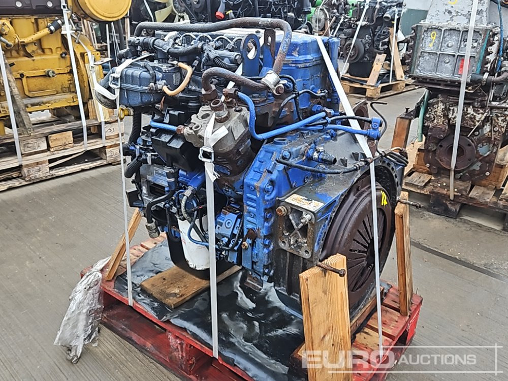 Iveco 4 Cylinder Engine - Motor: foto 1 Iveco 4 Cylinder Engine - Motor: foto 1
