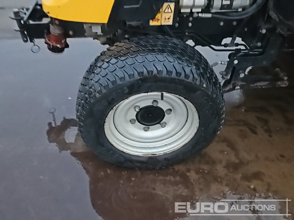 Mini tractor JCB 331HST: foto 9 Mini tractor JCB 331HST: foto 9