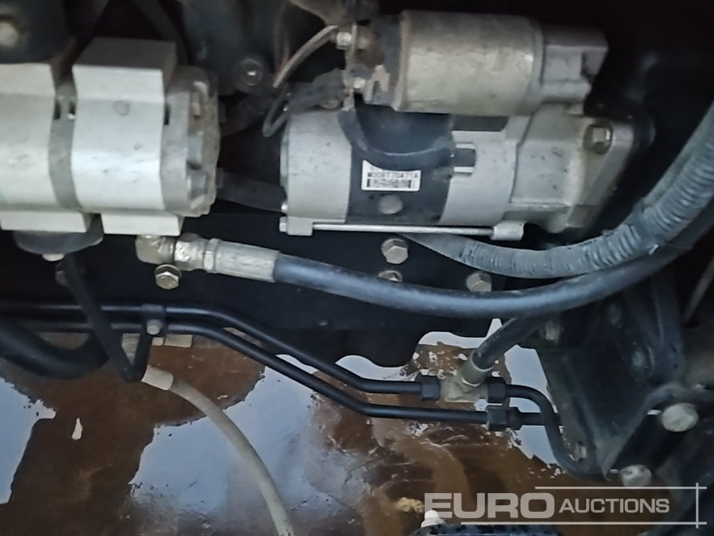 Mini tractor JCB 331HST: foto 19 Mini tractor JCB 331HST: foto 19