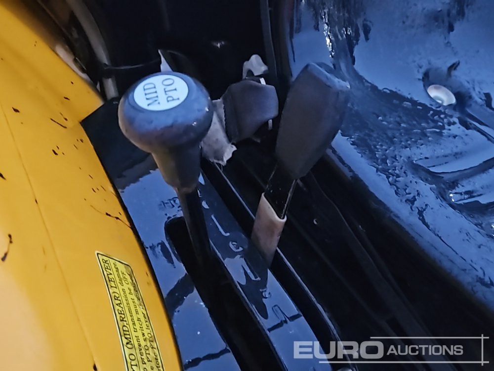 Mini tractor JCB 331HST: foto 31 Mini tractor JCB 331HST: foto 31