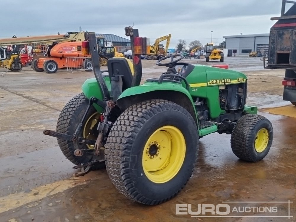 John Deere 4300 - Mini tractor: foto 5 John Deere 4300 - Mini tractor: foto 5