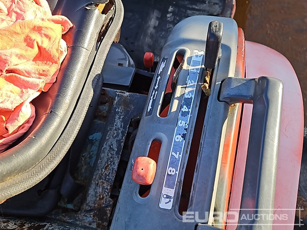 Mini tractor Kubota G2100: foto 25