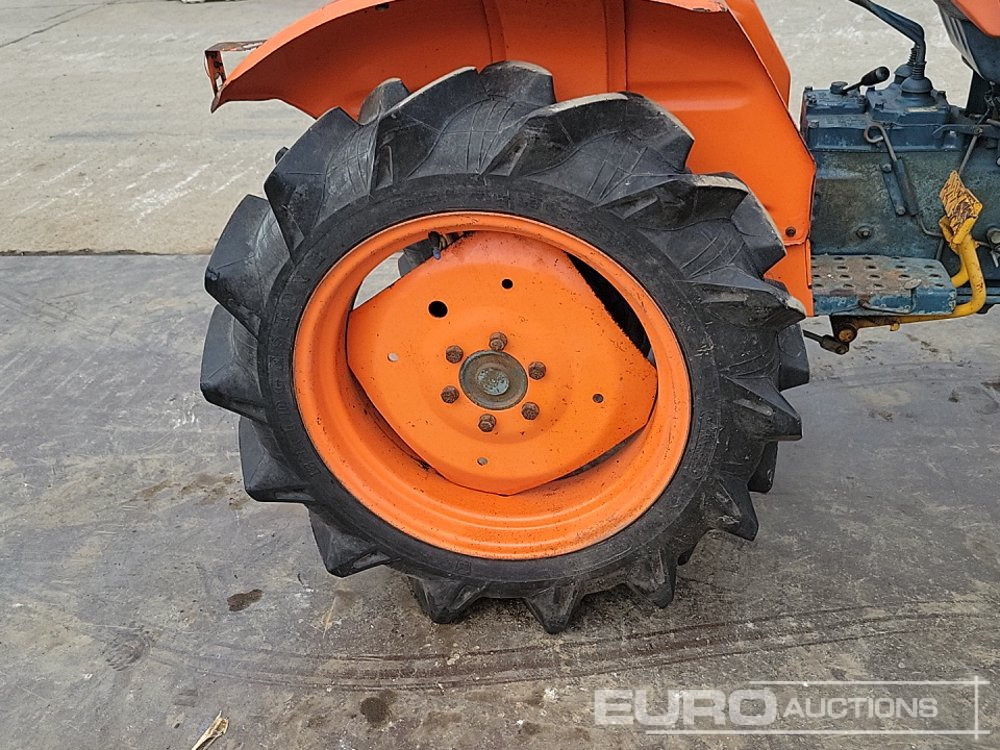 Mini tractor Kubota L1801: foto 11 Mini tractor Kubota L1801: foto 11
