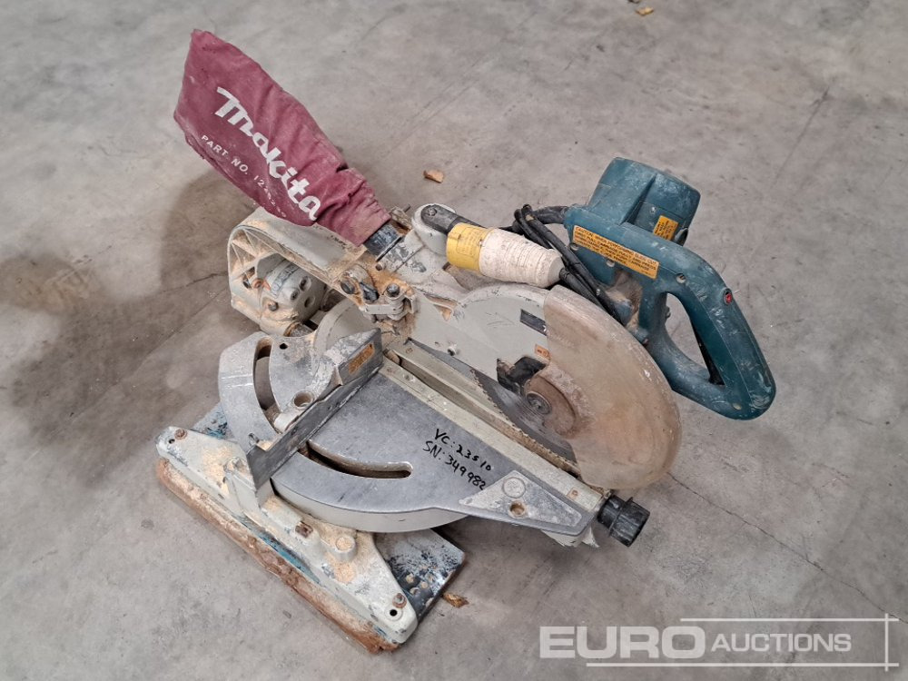 Makita 110 Volt Mitre Saw - Equipo de construcción: foto 1 Makita 110 Volt Mitre Saw - Equipo de construcción: foto 1