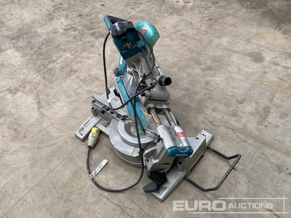 Makita LS1216 110 Volt Mitre Saw - Equipo de construcción: foto 4 Makita LS1216 110 Volt Mitre Saw - Equipo de construcción: foto 4