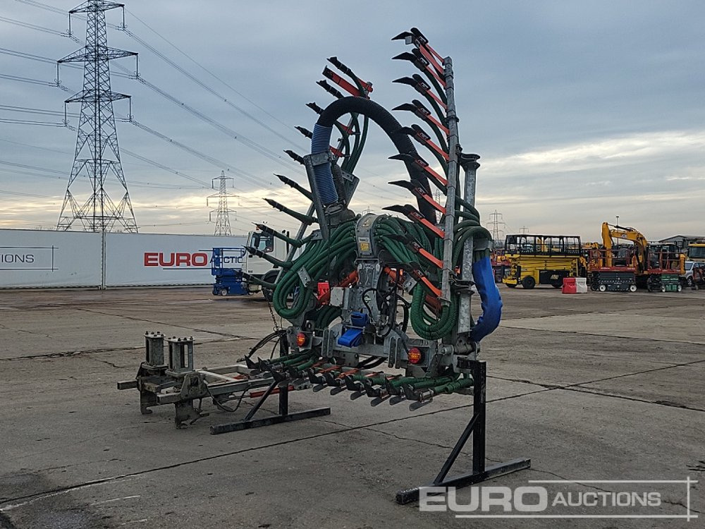 Abbey Hydraulic Folding Dribble Bar to suit 3 Point Linkage - Maquinaria agrícola: foto 5 Abbey Hydraulic Folding Dribble Bar to suit 3 Point Linkage - Maquinaria agrícola: foto 5