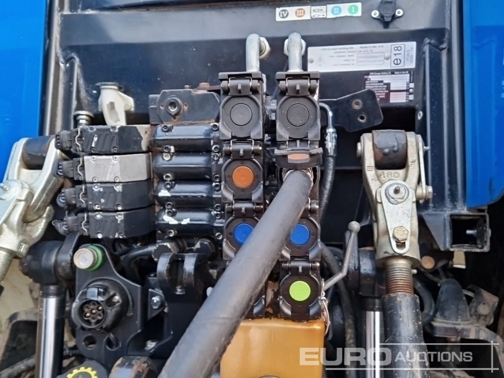 Tractor New Holland T6080: foto 19 Tractor New Holland T6080: foto 19