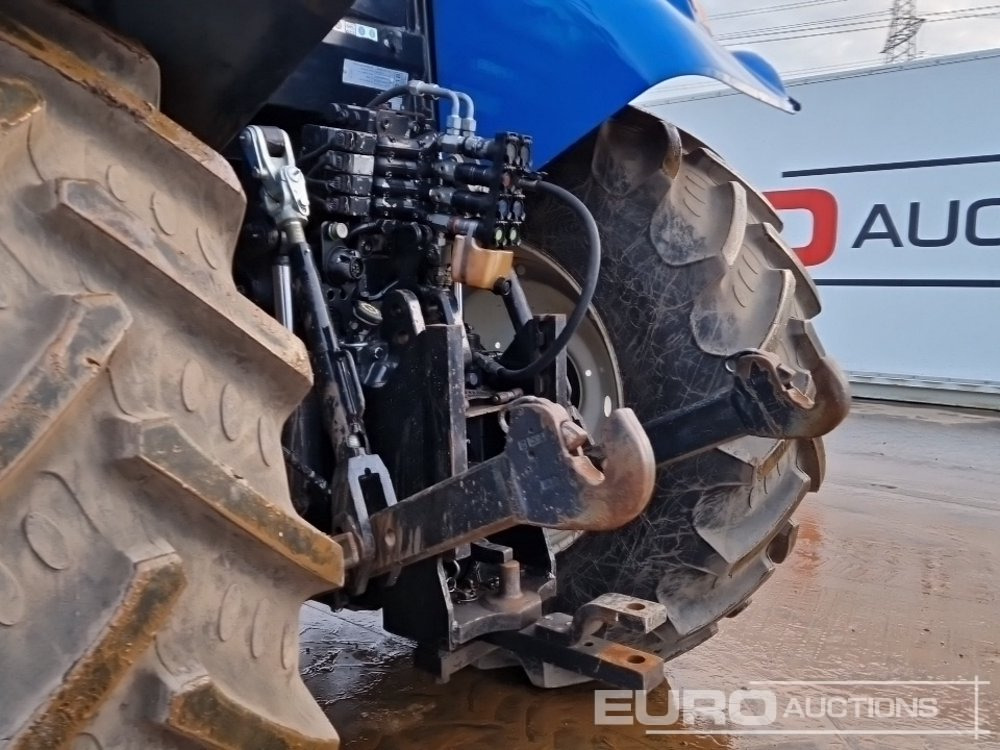 Tractor New Holland T6080: foto 16 Tractor New Holland T6080: foto 16