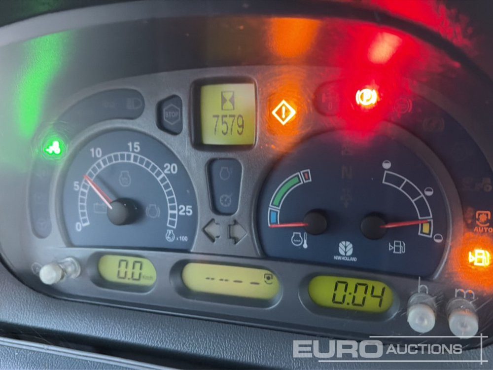 Tractor New Holland T7030: foto 35