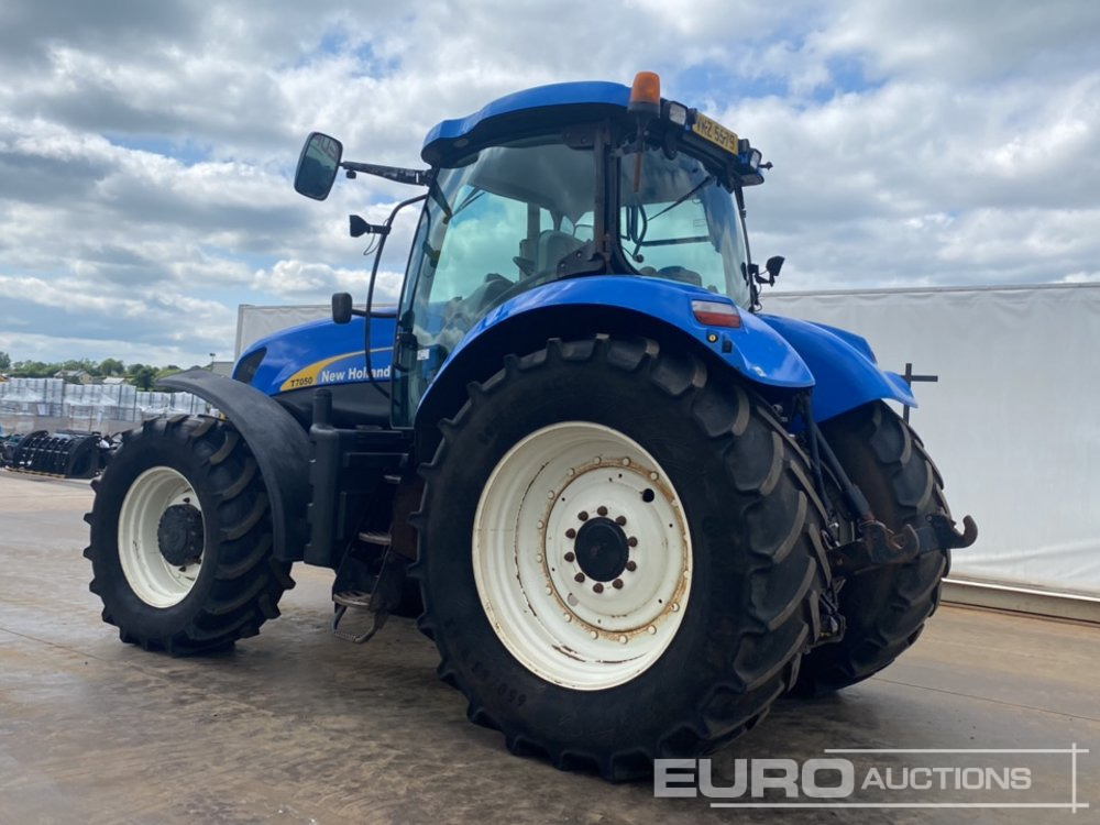 New Holland T7050 - Tractor: foto 5 New Holland T7050 - Tractor: foto 5
