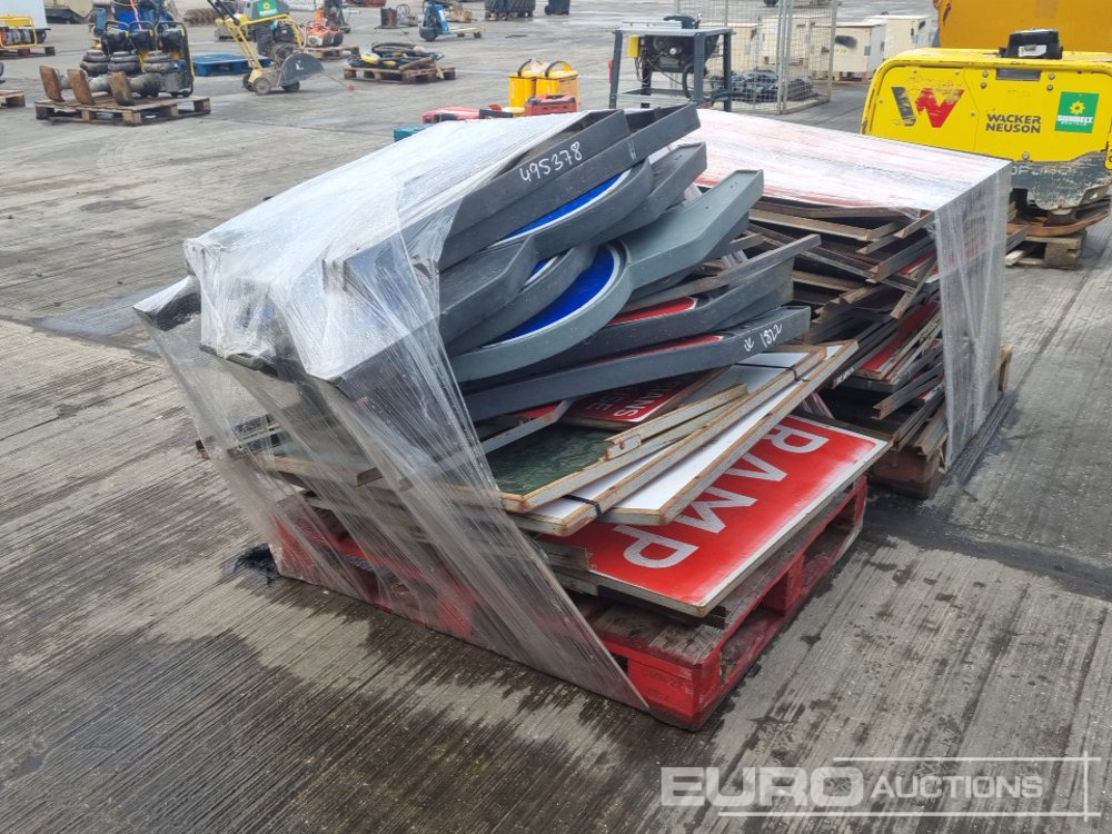 Equipo de construcción Pallet of Signs (2 of): foto 7
