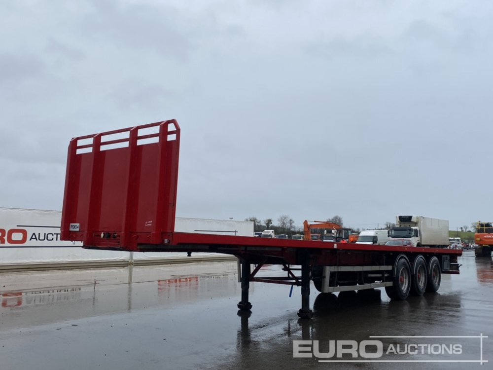SDC 45' Tri Axle Flat Trailer, BPW Axles, Goal Post Sockets, Twist Locks - Semirremolque plataforma/ Caja abierta: foto 1 SDC 45' Tri Axle Flat Trailer, BPW Axles, Goal Post Sockets, Twist Locks - Semirremolque plataforma/ Caja abierta: foto 1