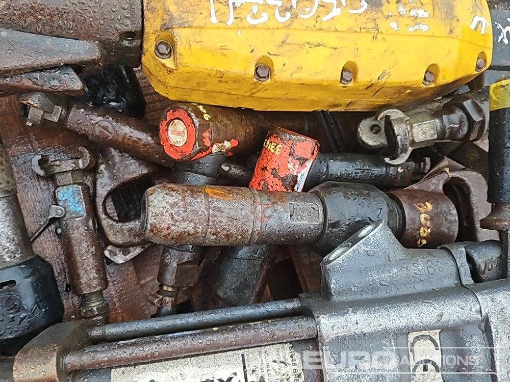 Construcción de carreteras Selection Of Various Pneumatic Hand Held Tools: foto 15