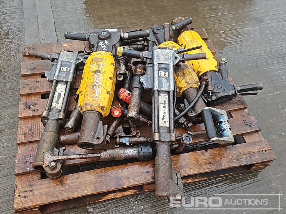 Construcción de carreteras Selection Of Various Pneumatic Hand Held Tools: foto 8