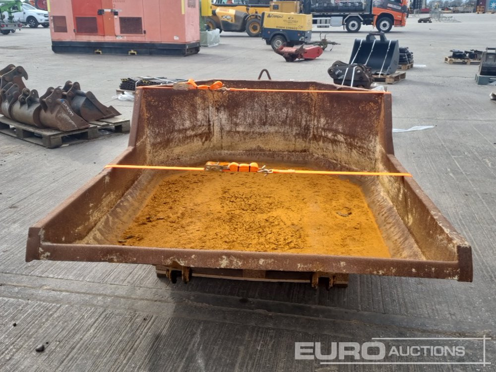Skip to suit Morooka Tracked Dumper - Contenedor basculante: foto 4 Skip to suit Morooka Tracked Dumper - Contenedor basculante: foto 4