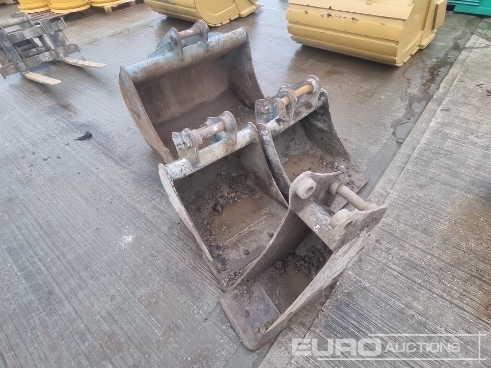 Strickland 42", 24", 24", 12" Digging Bucket 45mm Pin to suit 4-6 Ton Excavator - Cazo: foto 1 Strickland 42", 24", 24", 12" Digging Bucket 45mm Pin to suit 4-6 Ton Excavator - Cazo: foto 1