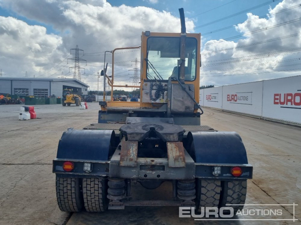 Terberg YT182 - Tractor industrial: foto 4 Terberg YT182 - Tractor industrial: foto 4