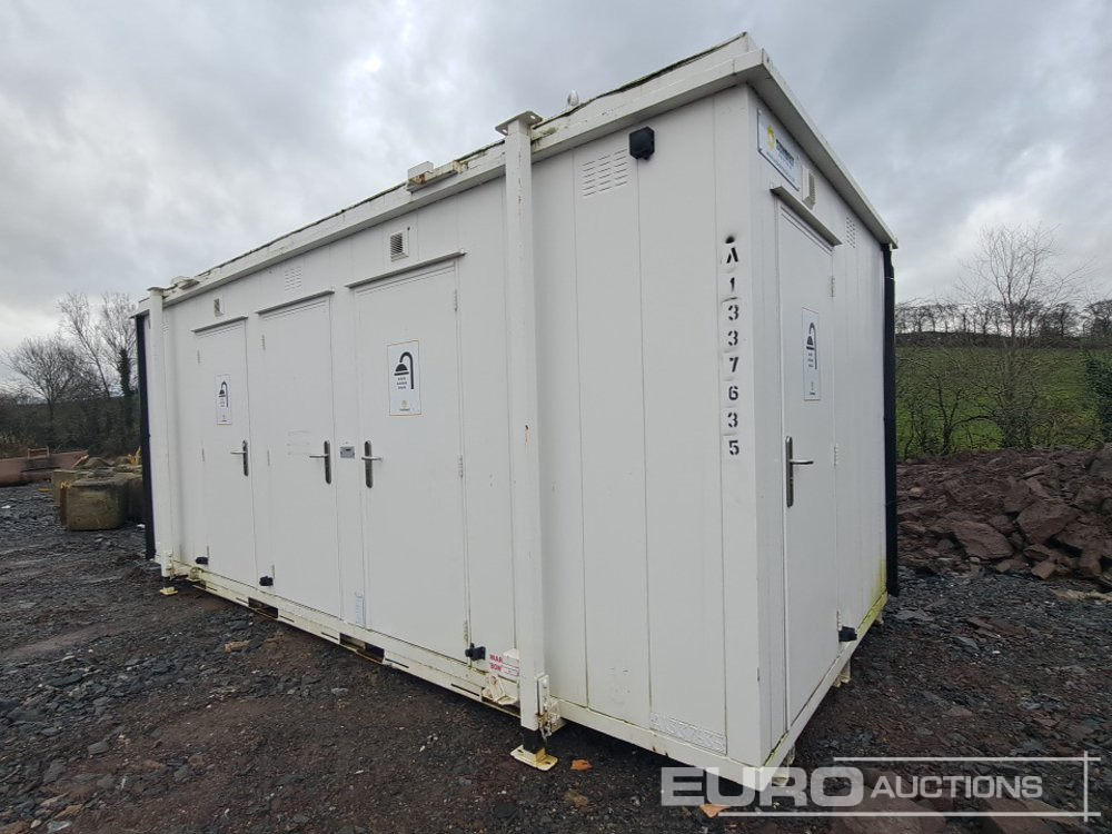 Thurston 20' x 9' Shower Block (No Keys) (Cannot Be Reconsigned) - Contenedor marítimo: foto 1 Thurston 20' x 9' Shower Block (No Keys) (Cannot Be Reconsigned) - Contenedor marítimo: foto 1