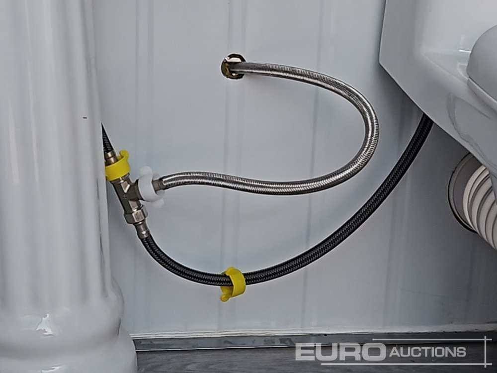 Contenedor marítimo Unused 2025 KMY Industrial Single Toilet & Shower (Cannot Be Reconsigned): foto 16