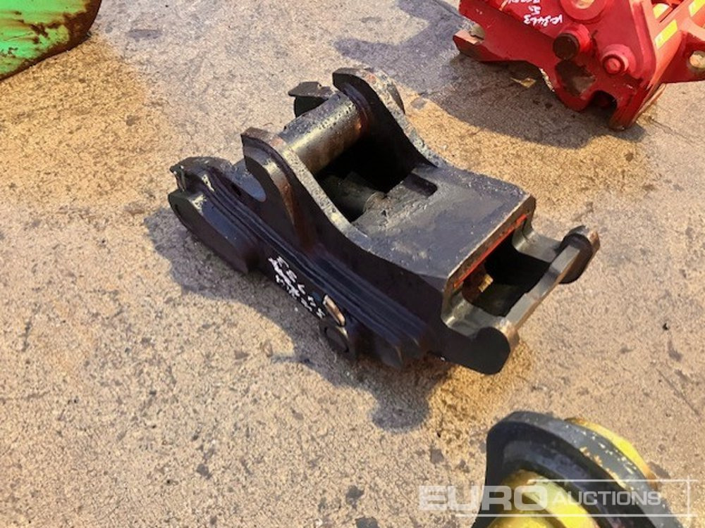 Unused CAT Hydraulic Double Lock QH 50mm Pin to suit 6-8 Ton Excavator - Acoplamiento rápido: foto 3 Unused CAT Hydraulic Double Lock QH 50mm Pin to suit 6-8 Ton Excavator - Acoplamiento rápido: foto 3