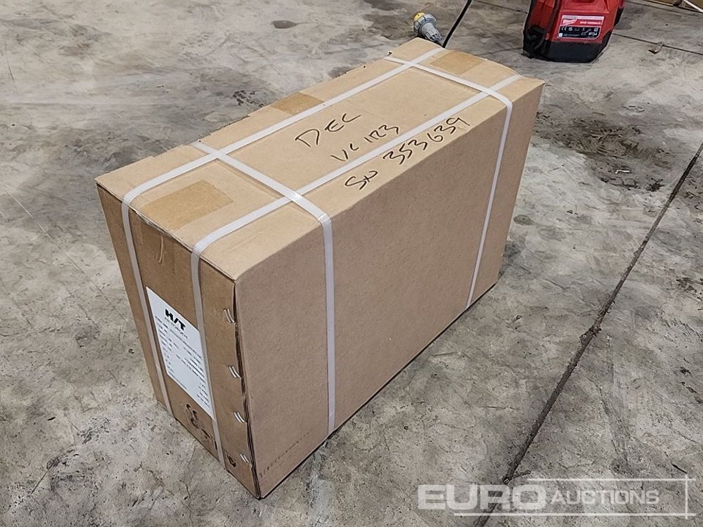 Equipo de taller Unused Hi-Torque HT12000 12 Volt Winch, 3/8" x 85' Rope: foto 20 Equipo de taller Unused Hi-Torque HT12000 12 Volt Winch, 3/8" x 85' Rope: foto 20