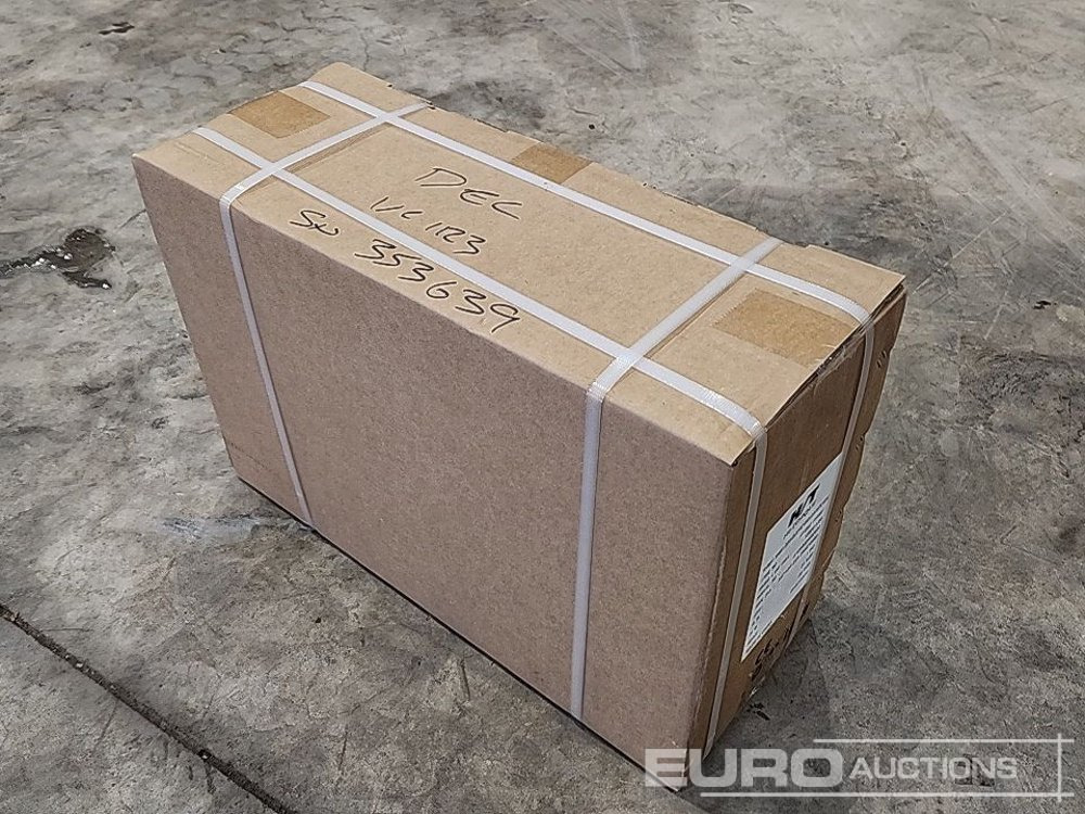 Equipo de taller Unused Hi-Torque HT12000 12 Volt Winch, 3/8" x 85' Rope: foto 23 Equipo de taller Unused Hi-Torque HT12000 12 Volt Winch, 3/8" x 85' Rope: foto 23