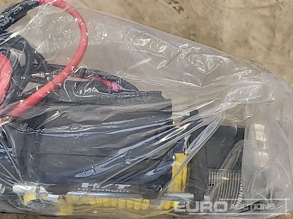 Equipo de taller Unused Hi-Torque HT12000 12 Volt Winch, 3/8" x 85' Rope: foto 19 Equipo de taller Unused Hi-Torque HT12000 12 Volt Winch, 3/8" x 85' Rope: foto 19