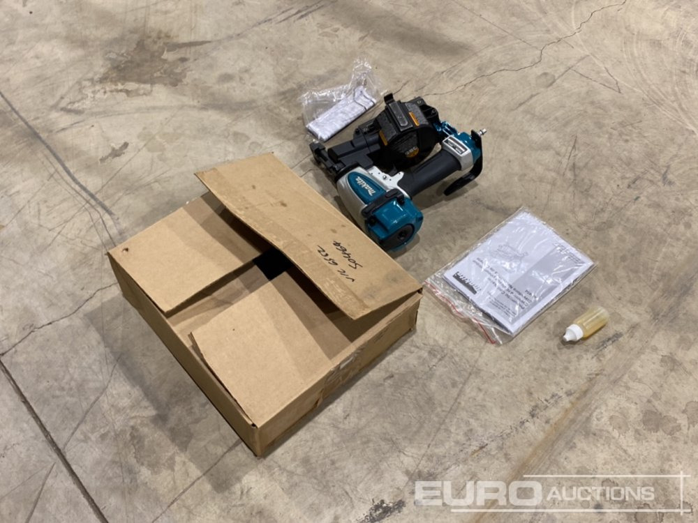 Unused Makita AN454 Pneumatic Nailer (Body Only) - Equipo de construcción: foto 2 Unused Makita AN454 Pneumatic Nailer (Body Only) - Equipo de construcción: foto 2