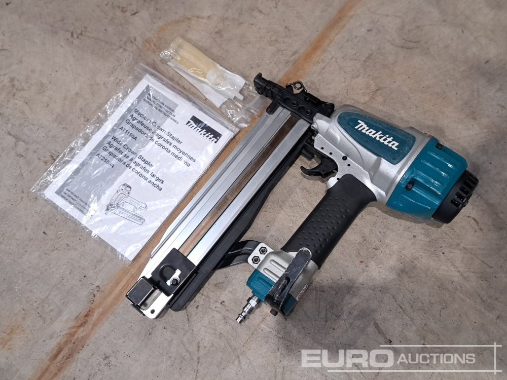 Unused Makita AT1150A Pneumatic Nailer (Body Only) - Equipo de construcción: foto 1 Unused Makita AT1150A Pneumatic Nailer (Body Only) - Equipo de construcción: foto 1