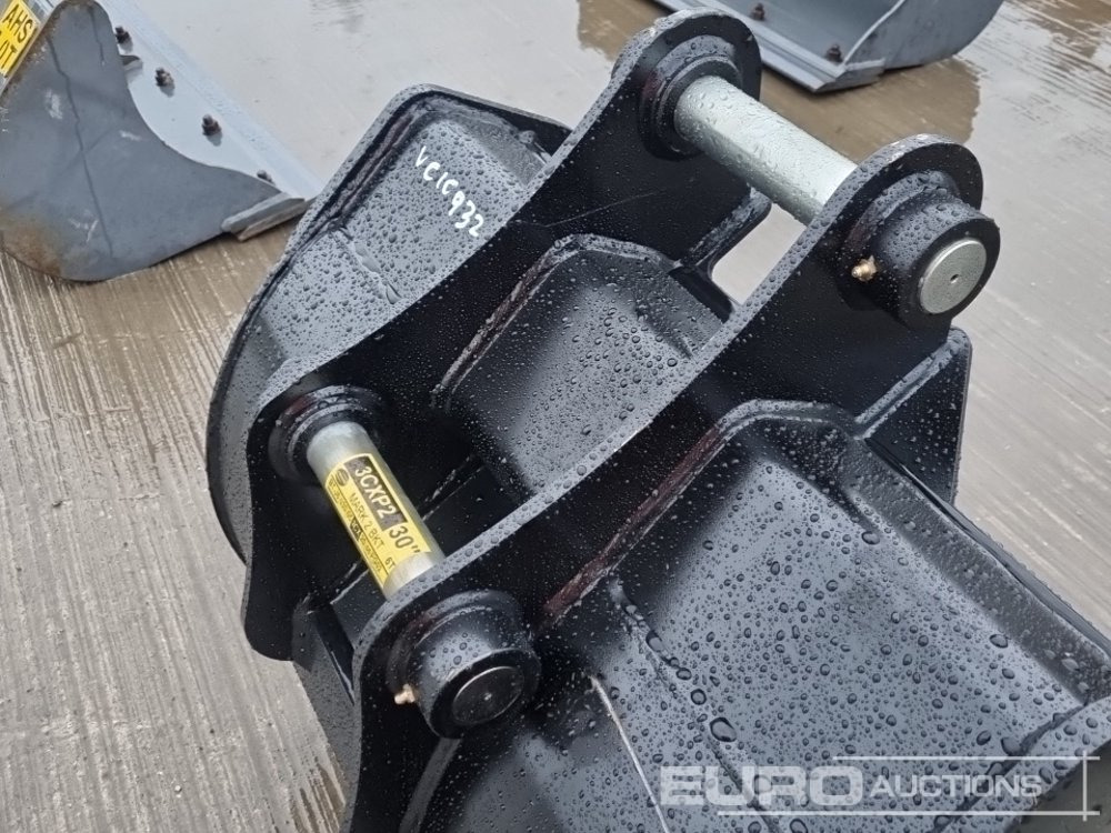 Cazo Unused Strickland 30" Digging Bucket 45mm Pin to suit 4-6 Ton Excavator: foto 11