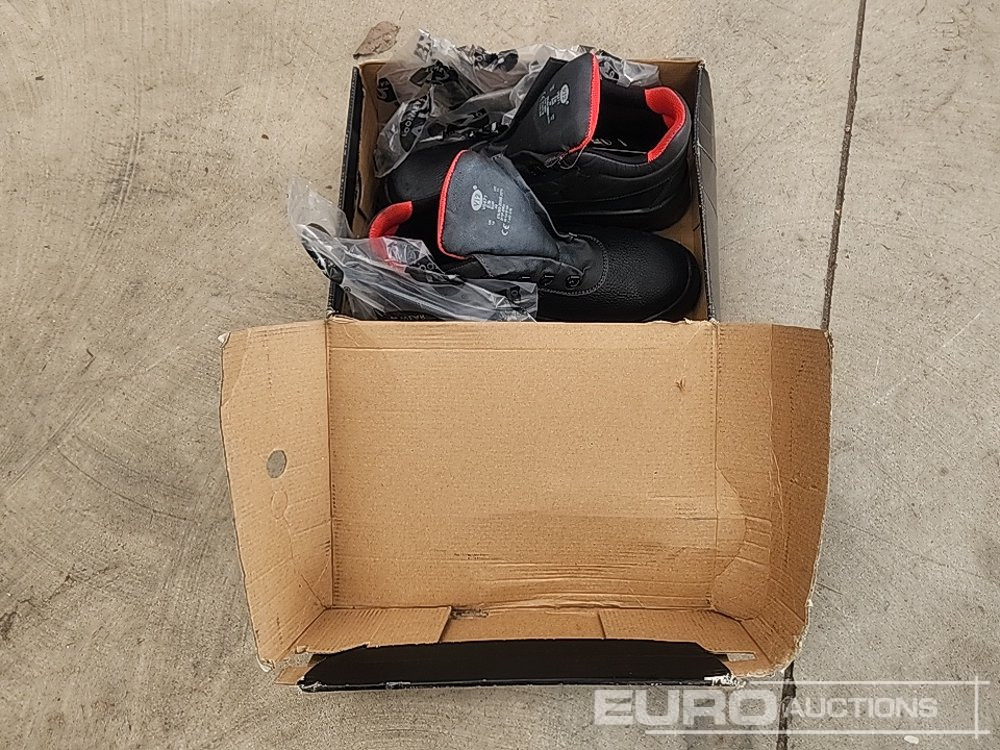 Unused V12 Size 10 Safety Boots - Equipo de taller: foto 4 Unused V12 Size 10 Safety Boots - Equipo de taller: foto 4