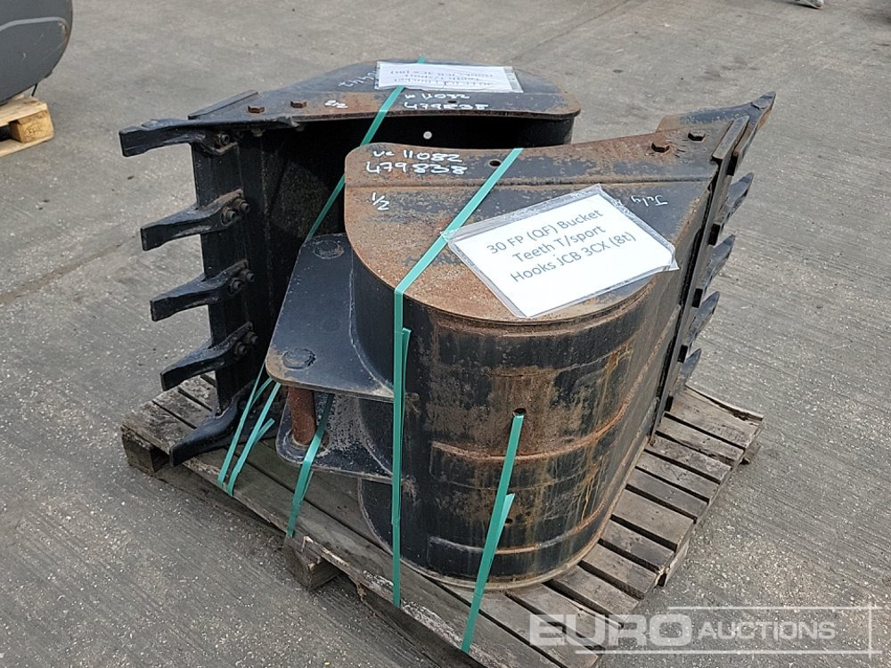 Volvo 30", 30" Digging Bucket 45mm Pin to suit 4-6 Ton Excavator - Cazo: foto 1 Volvo 30", 30" Digging Bucket 45mm Pin to suit 4-6 Ton Excavator - Cazo: foto 1