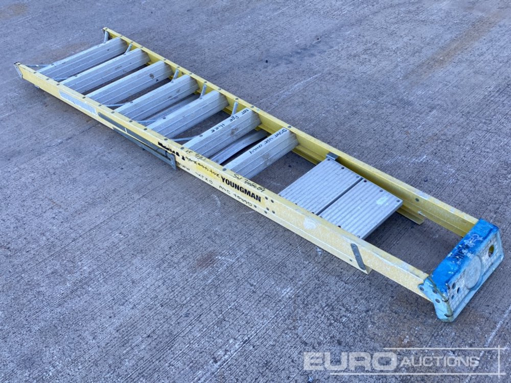 Youngman 8 Tread Fibreglass Step Ladder - Equipo de construcción: foto 3 Youngman 8 Tread Fibreglass Step Ladder - Equipo de construcción: foto 3