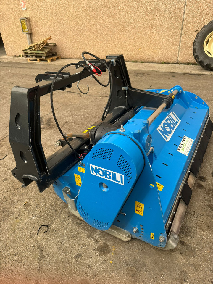 Nobili trincia laterale usata BVL 2000 - Desbrozadora lateral: foto 4 Nobili trincia laterale usata BVL 2000 - Desbrozadora lateral: foto 4