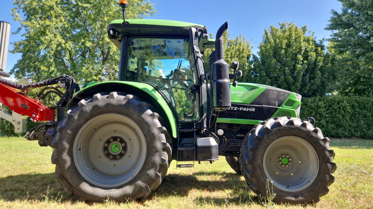 Trattore usato Deutz-Fahr 6125 C TTV - Tractor: foto 2 Trattore usato Deutz-Fahr 6125 C TTV - Tractor: foto 2