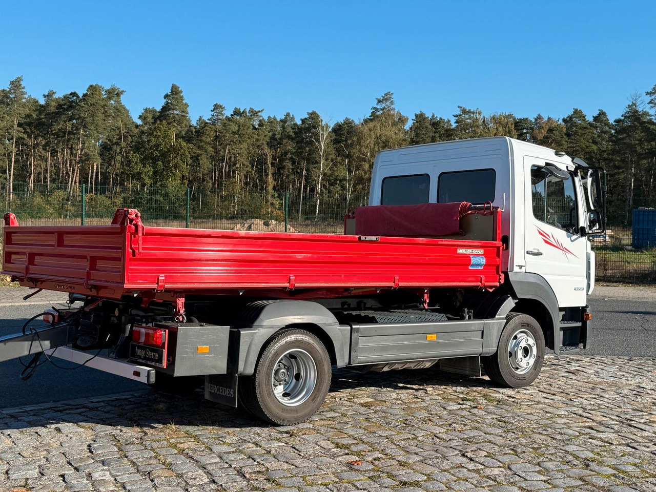 Mercedes-Benz Atego 1023 + Anhänger Dreiseitenkipper - Camión volquete: foto 5 Mercedes-Benz Atego 1023 + Anhänger Dreiseitenkipper - Camión volquete: foto 5