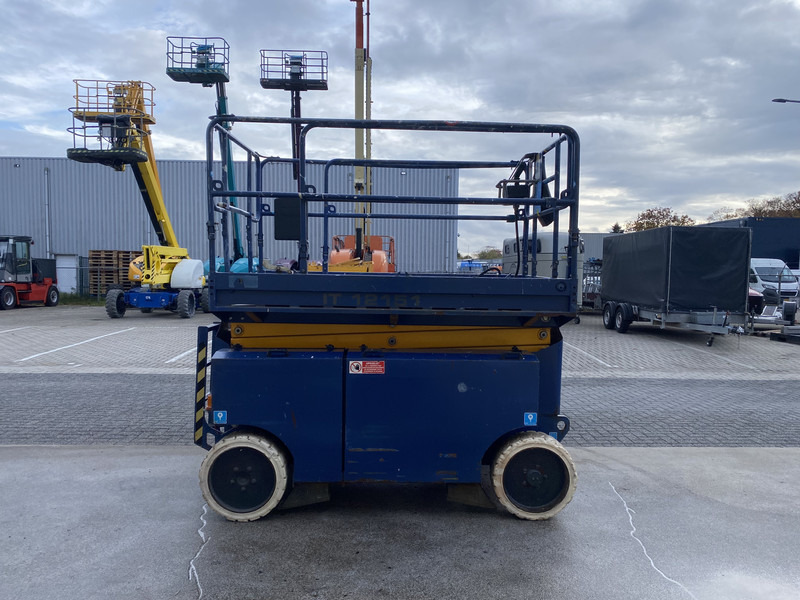 Iteco IT12151, Schaar hoogwerker, 14 meter - Plataforma de tijeras: foto 5 Iteco IT12151, Schaar hoogwerker, 14 meter - Plataforma de tijeras: foto 5