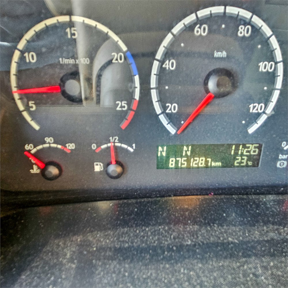 Cabeza tractora Scania R470 LA 6x2/4: foto 17