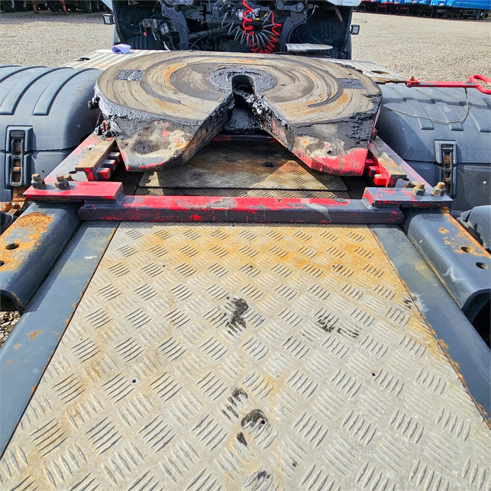 Cabeza tractora Scania R470 LA 6x2/4: foto 20