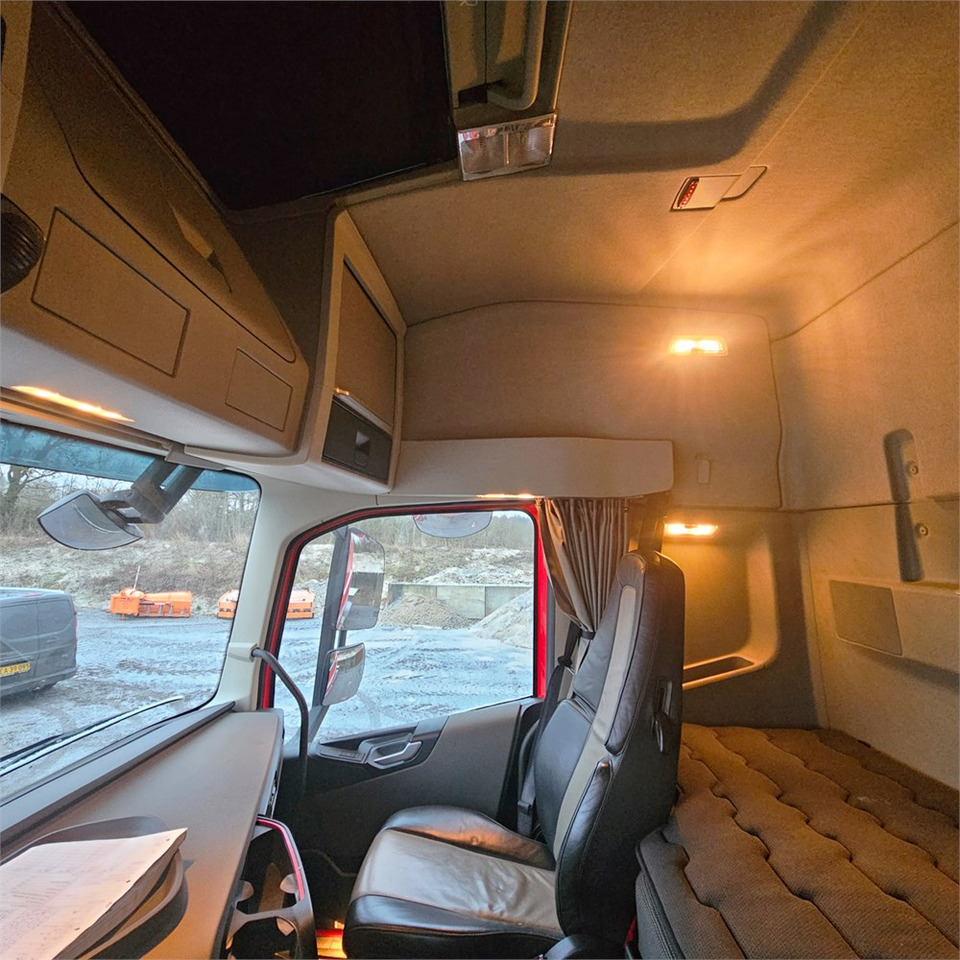 Cabeza tractora Volvo FH 500: foto 10